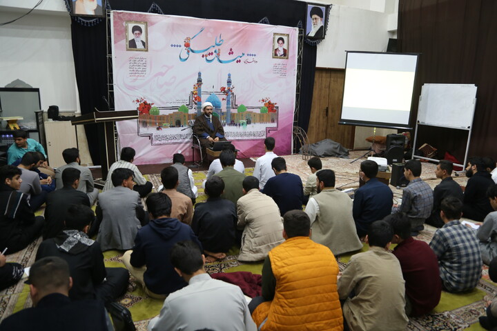 تصاویر/دوره میثاق طلبگی ویژه پذیرفته شدگان مقطع سیکل و دیپلم برگزار شد