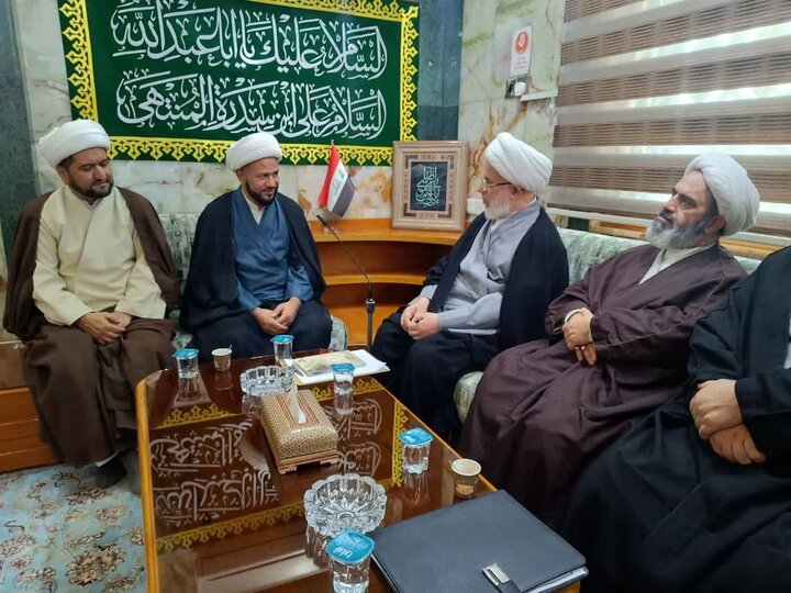 لقاءٌ تكريميّ في كربلاء.. متولي العتبة الحسينية يستقبل دعاة مؤسّسة الكوثر