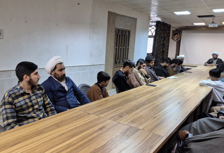 تصاویر/ نشست علمی پژوهشی طلاب مدرسه علمیه آیت‌الله مصطفوی(ره) کاشان
