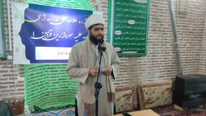 تصاویر / مراسم جشنواره علامه حلی مدرسه ای سردارین قزوین