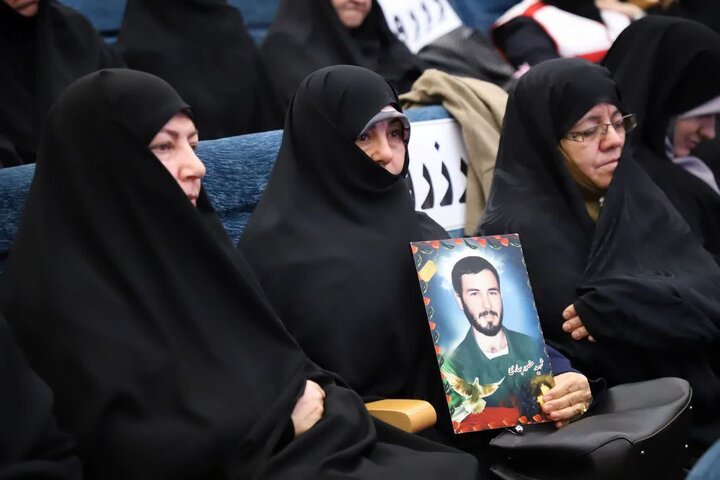 تصاویر/برگزاری سیزدهمین همایش اسوه های صبر و مقاومت در اراک