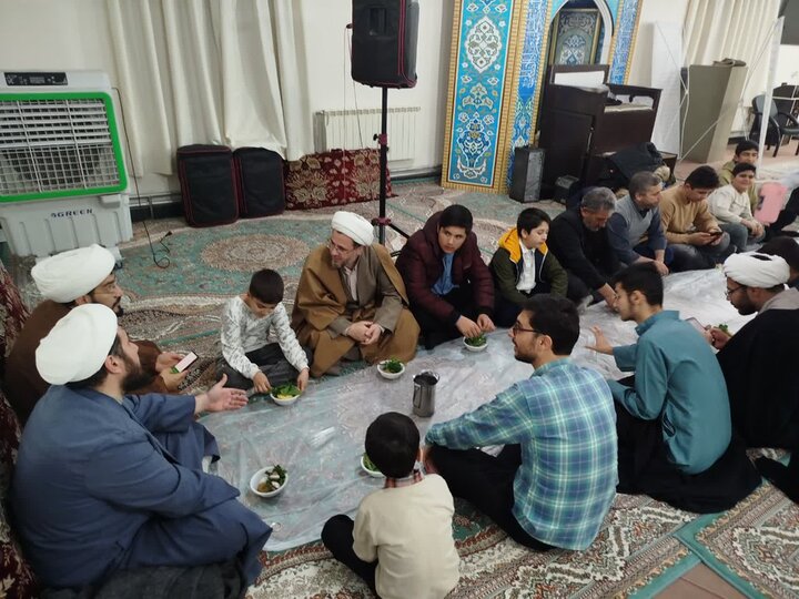 تصاویر/ مراسم جشن ولادت حضرت زهرا (س) در مدرسه علمیه نقده