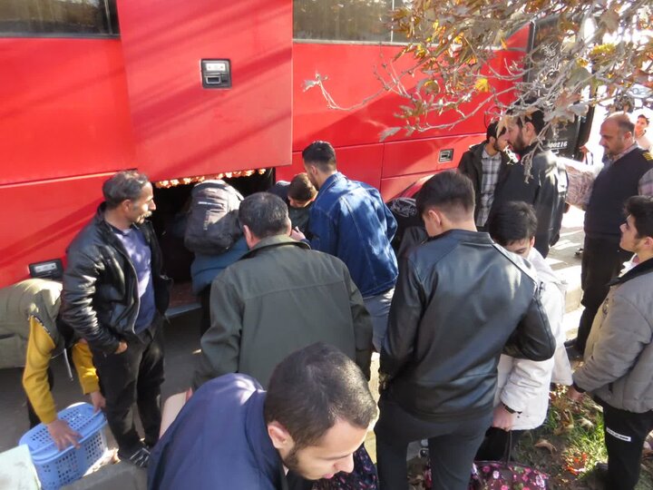 تصاویر/ اردوی زیارتی طلاب خوی به مشهد مقدس