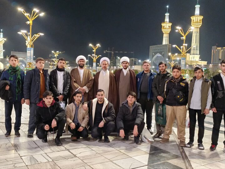 تصاویر/ اردوی زیارتی طلاب خوی به مشهد مقدس