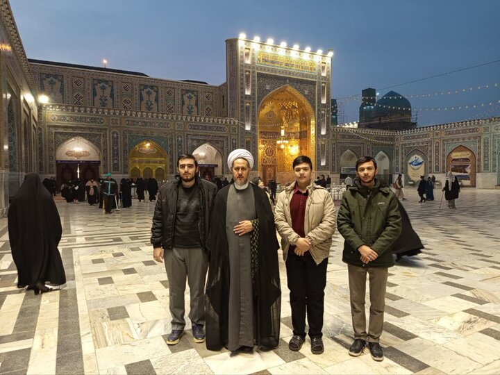 تصاویر/ اردوی زیارتی طلاب خوی به مشهد مقدس