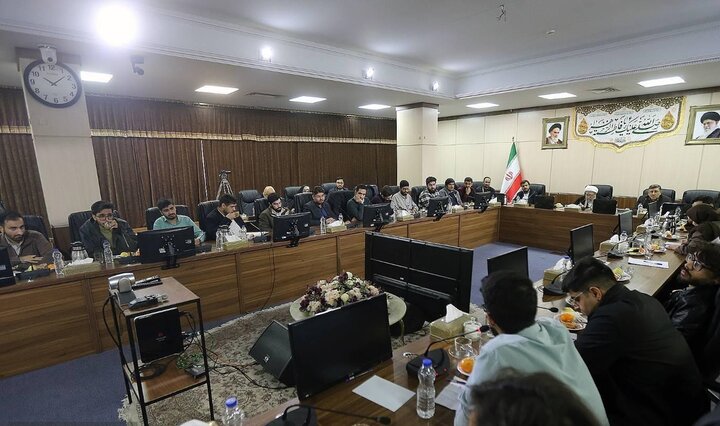 تصاویر/ دیدار رئیس مجمع تشخیص مصلت نظام با دانشجویان