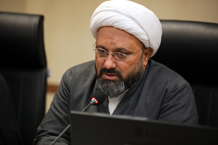 تصاویر/ نشست تبلیغی معاون تبلیغ و امور فرهنگی حوزه های علمیه با مبلغین فعال در دانشگاه های استان قم