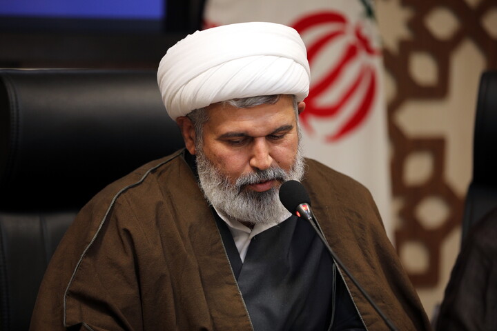 تصاویر/ نشست تبلیغی معاون تبلیغ و امور فرهنگی حوزه های علمیه با مبلغین فعال در دانشگاه های استان قم