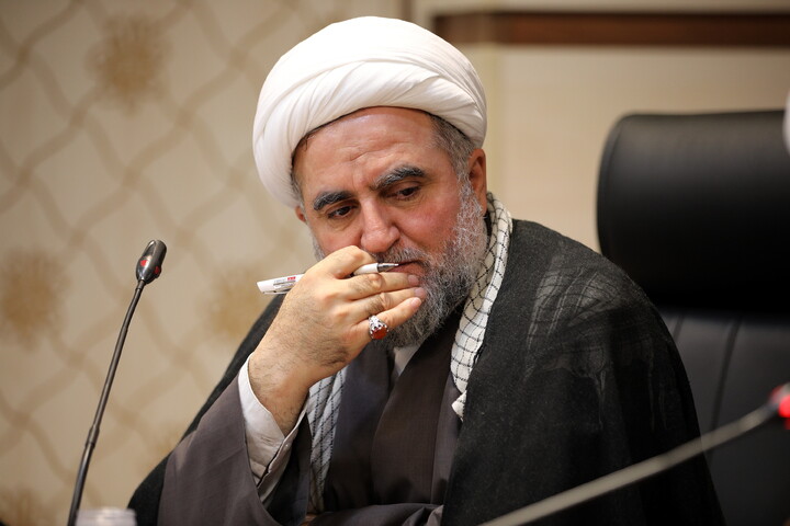 تصاویر/ نشست تبلیغی معاون تبلیغ و امور فرهنگی حوزه های علمیه با مبلغین فعال در دانشگاه های استان قم