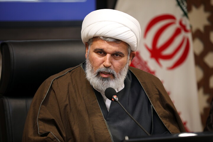 تصاویر/ نشست تبلیغی معاون تبلیغ و امور فرهنگی حوزه های علمیه با مبلغین فعال در دانشگاه های استان قم