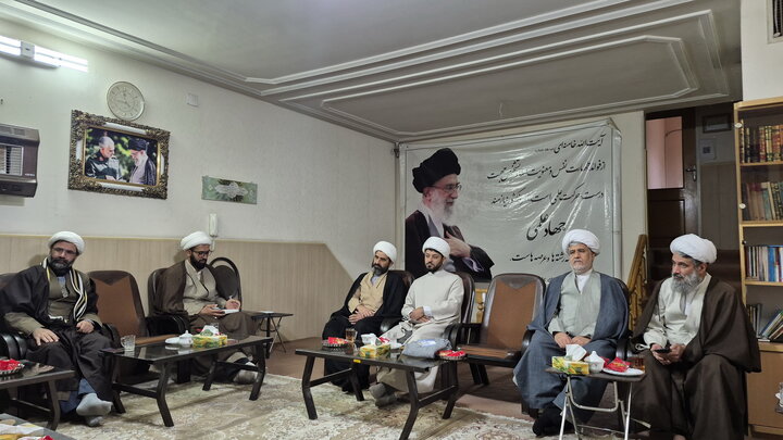 تصاویر/ نشست معاونان اجرایی مدارس علمیه منطقه کاشان