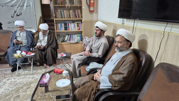 تصاویر/ نشست معاونان اجرایی مدارس علمیه منطقه کاشان