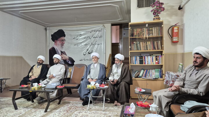 تصاویر/ نشست معاونان اجرایی مدارس علمیه منطقه کاشان