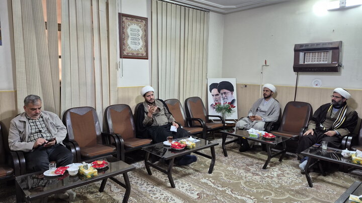 تصاویر/ نشست معاونان اجرایی مدارس علمیه منطقه کاشان