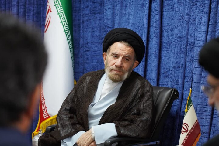 تصاویر/دیدار اعضای دفتر ارتباطات فرهنگی موسسه امام خمینی (ره)با نماینده ولی فقیه در استان لرستان