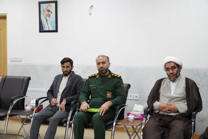 تصاویر/دیدار اعضای دفتر ارتباطات فرهنگی موسسه امام خمینی (ره)با نماینده ولی فقیه در استان لرستان