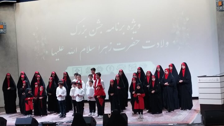 تصاویر/ویژه برنامه ی ولادت حضرت زهرا سلام الله در اراک