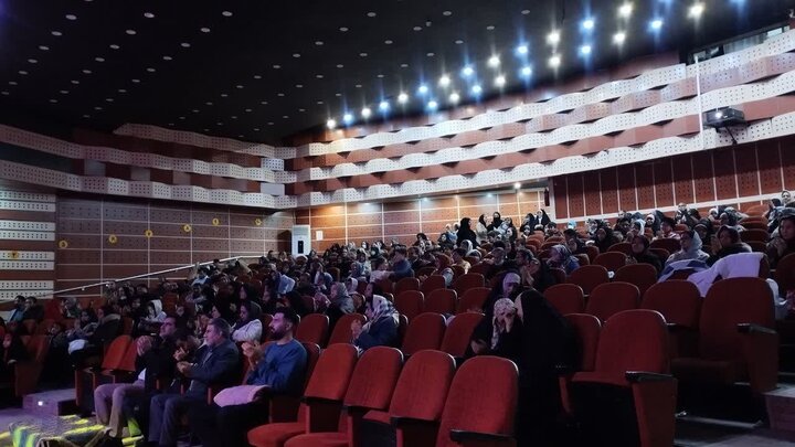 تصاویر/ویژه برنامه ی ولادت حضرت زهرا سلام الله در اراک