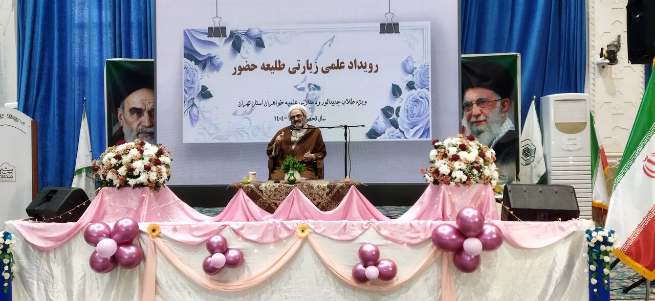 بیانیه گام دوم انقلاب به دست نخبگان جامعه و طلاب تراز محقق خواهد شد