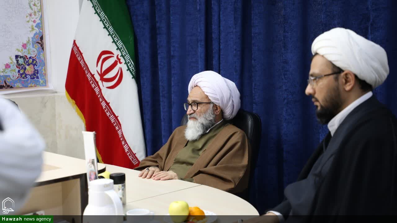 حضور عضو مجلس خبرگان رهبری در دفتر تبلیغات اسلامی خوزستان