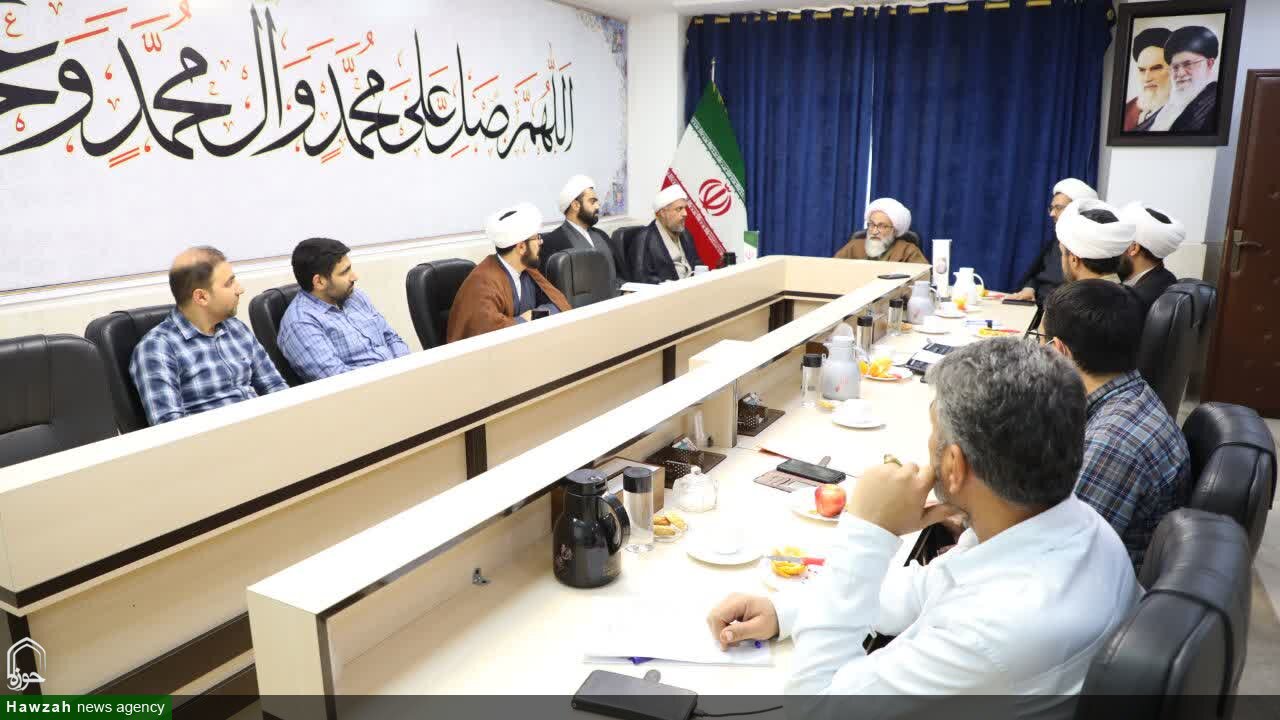 حضور عضو مجلس خبرگان رهبری در دفتر تبلیغات اسلامی خوزستان