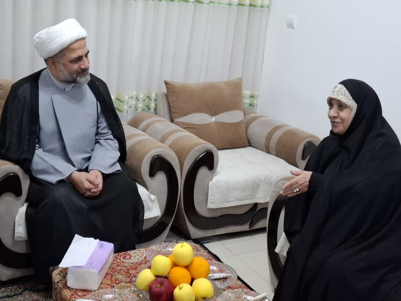 دیدار مسئولان حوزه علمیه استان گیلان با خانواده روحانی شهید محمدعلی اصغری+ تصاویر