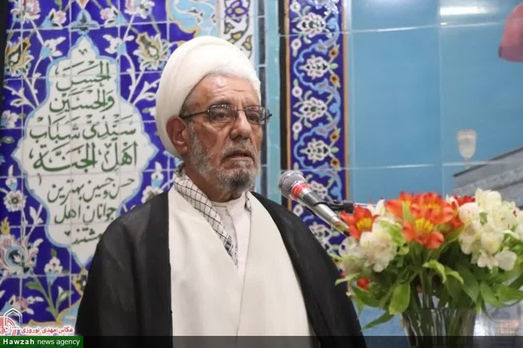 لزوم برخورد قاطع با قلم‌فرسایان انحرافی