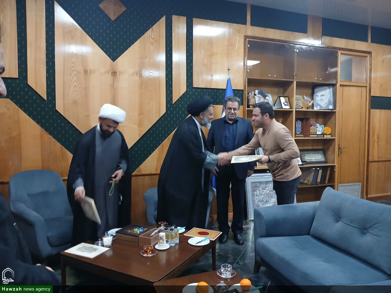 قدردانی اعضای ستاد بزرگداشت آیت الله بهبهانی(ره) از مدیران خوزستان