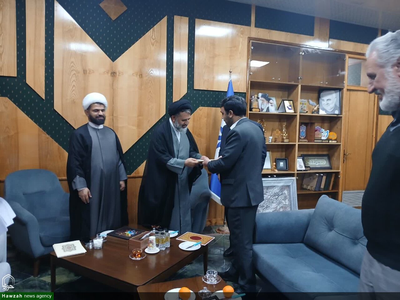 قدردانی اعضای ستاد بزرگداشت آیت الله بهبهانی(ره) از مدیران خوزستان