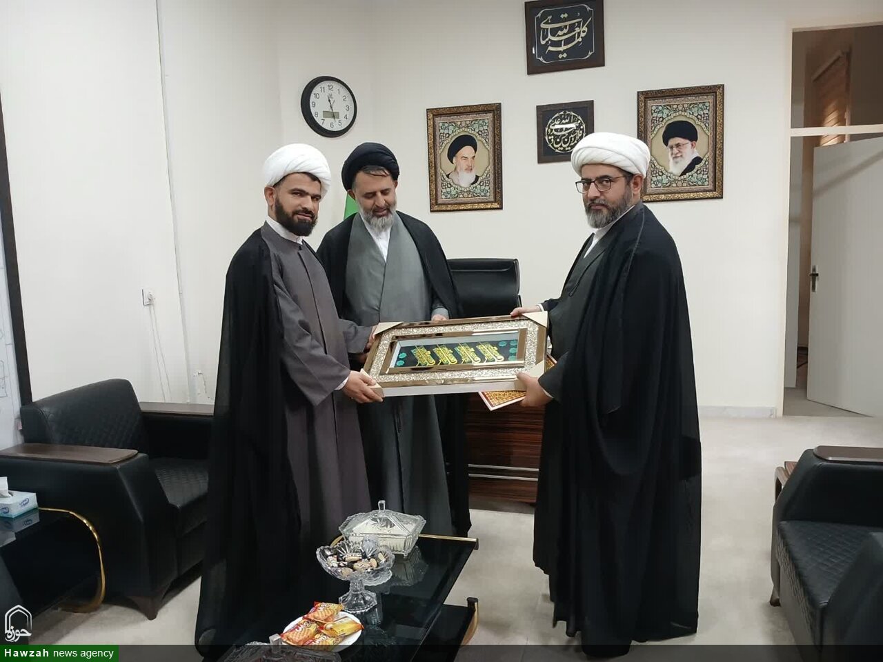 قدردانی اعضای ستاد بزرگداشت آیت الله بهبهانی(ره) از مدیران خوزستان