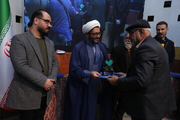 تصاویر / آیین اختتامیه «پنجمین کنگره ملّی شعر حضرت مادر» در اصفهان