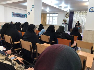 تصاویر/ مراسم جشن ولادت حضرت زهرا سلام الله علیها در مدرسه علمیه خواهران سلماس