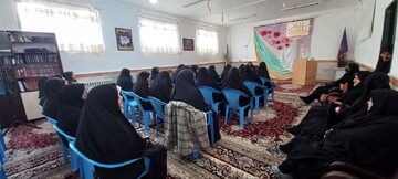 استمرار نبوت و ولایت با واسطه حضرت فاطمه(س) است+تصاویر