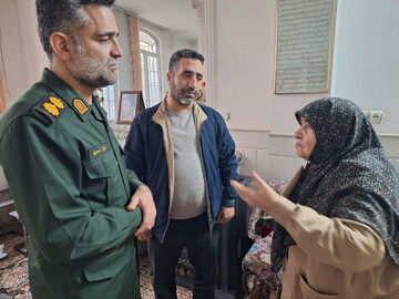 تکریم و تجلیل مادر شهید اسماعیل شریعتی