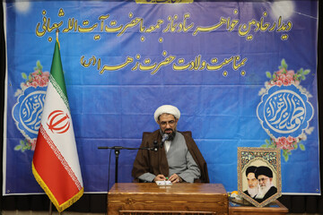 حضور جوانان در برنامه‌های نماز جمعه آسیب‌های اجتماعی را کاهش می‌دهد