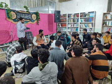 تصاویر / برگزاری جشن میلاد حضرت زهرا(س) در مدرسه علمیه ولیعصر(عج)سامن