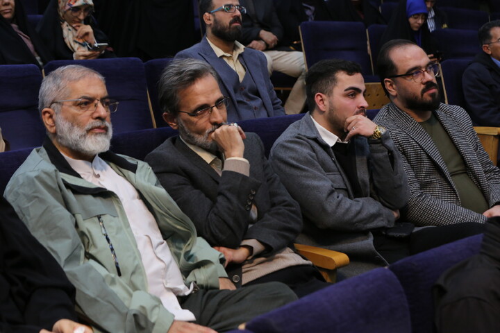 تصاویر / آیین اختتامیه پنجمین کنگره ملّی شعر حضرت مادر در اصفهان