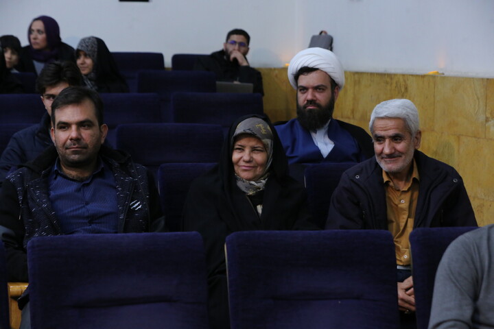 تصاویر / آیین اختتامیه پنجمین کنگره ملّی شعر حضرت مادر در اصفهان