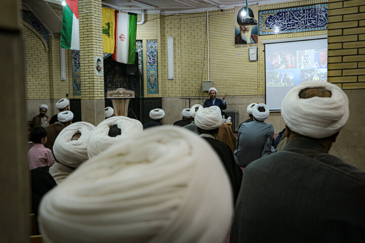 تصاویر/جشن ولادت حضرت زهرا سلام‌الله‌علیها در مدرسه علمیه آیت‌الله آخوند همدان