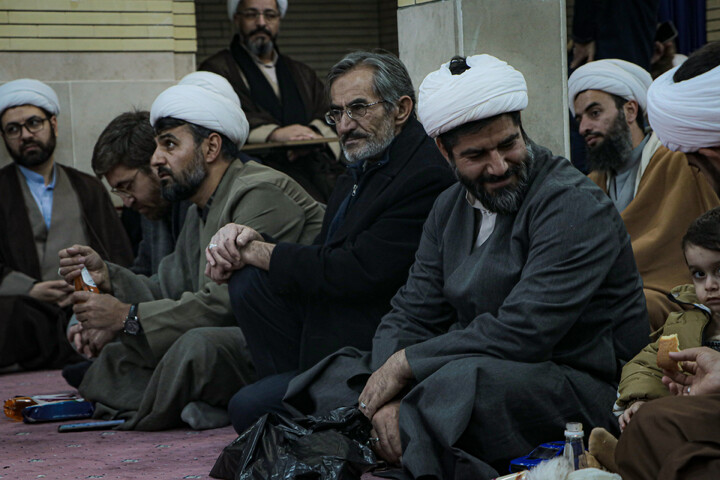 تصاویر/جشن ولادت حضرت زهرا سلام‌الله‌علیها در مدرسه علمیه آیت‌الله آخوند همدان