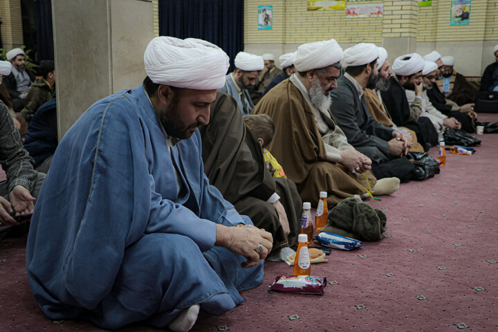 تصاویر/جشن ولادت حضرت زهرا سلام‌الله‌علیها در مدرسه علمیه آیت‌الله آخوند همدان