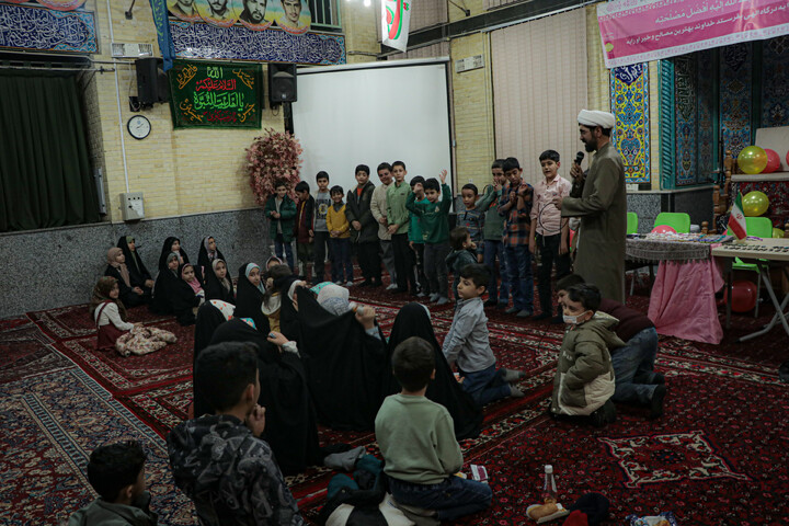 تصاویر/جشن ولادت حضرت زهرا سلام‌الله‌علیها در مدرسه علمیه آیت‌الله آخوند همدان