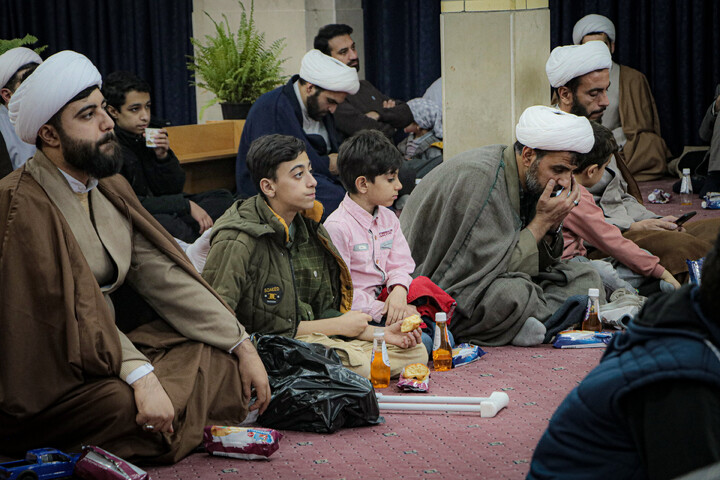 تصاویر/جشن ولادت حضرت زهرا سلام‌الله‌علیها در مدرسه علمیه آیت‌الله آخوند همدان