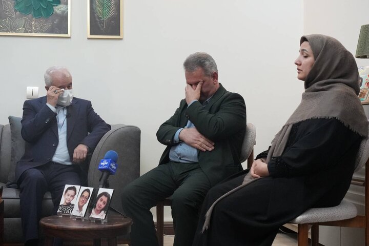 تصاویر/ دیدار رئیس بنیاد شهید با خانواده شهیدان زینلی