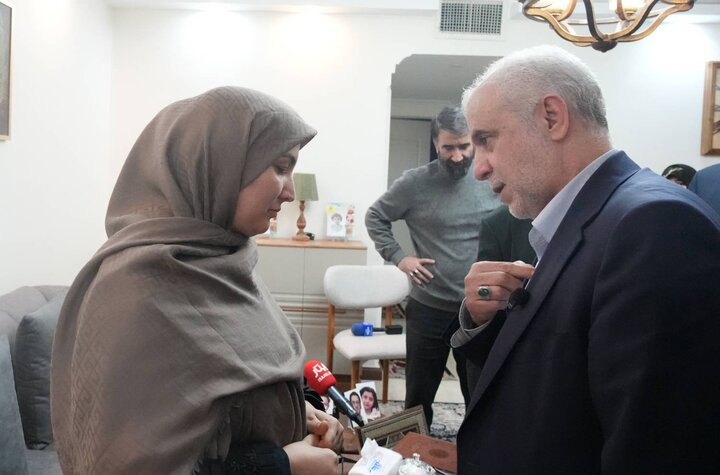 تصاویر/ دیدار رئیس بنیاد شهید با خانواده شهیدان زینلی