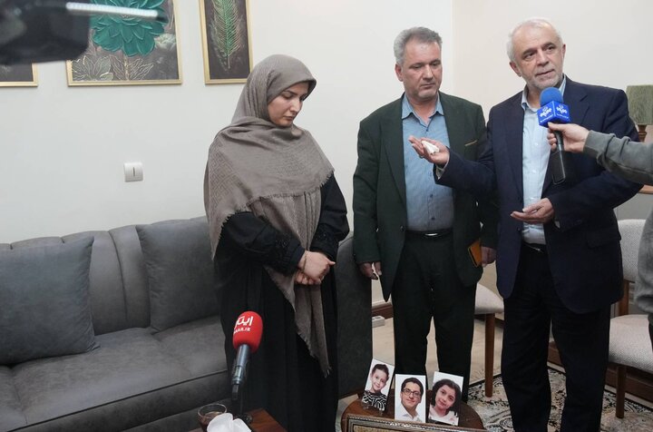 تصاویر/ دیدار رئیس بنیاد شهید با خانواده شهیدان زینلی