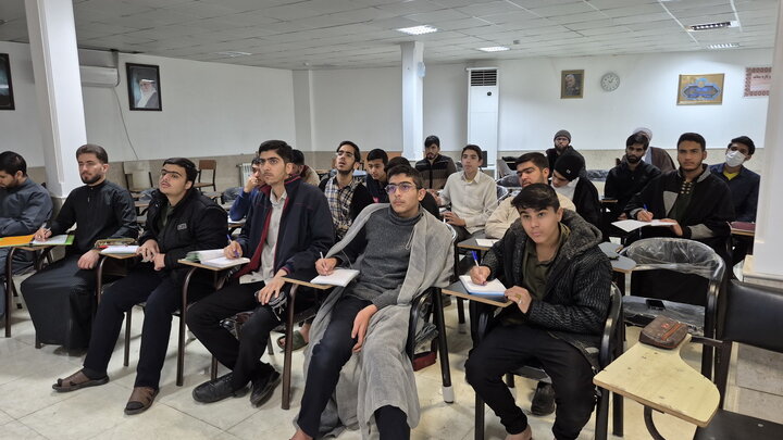 تصاویر/ تربیت مربی نهج‌البلاغه طلاب ممتاز مدرسه علمیه امام خمینی(ره) کاشان