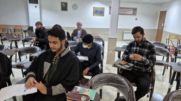 تصاویر/ تربیت مربی نهج‌البلاغه طلاب ممتاز مدرسه علمیه امام خمینی(ره) کاشان