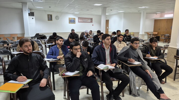 تصاویر/ تربیت مربی نهج‌البلاغه طلاب ممتاز مدرسه علمیه امام خمینی(ره) کاشان