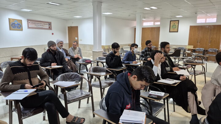 تصاویر/ تربیت مربی نهج‌البلاغه طلاب ممتاز مدرسه علمیه امام خمینی(ره) کاشان